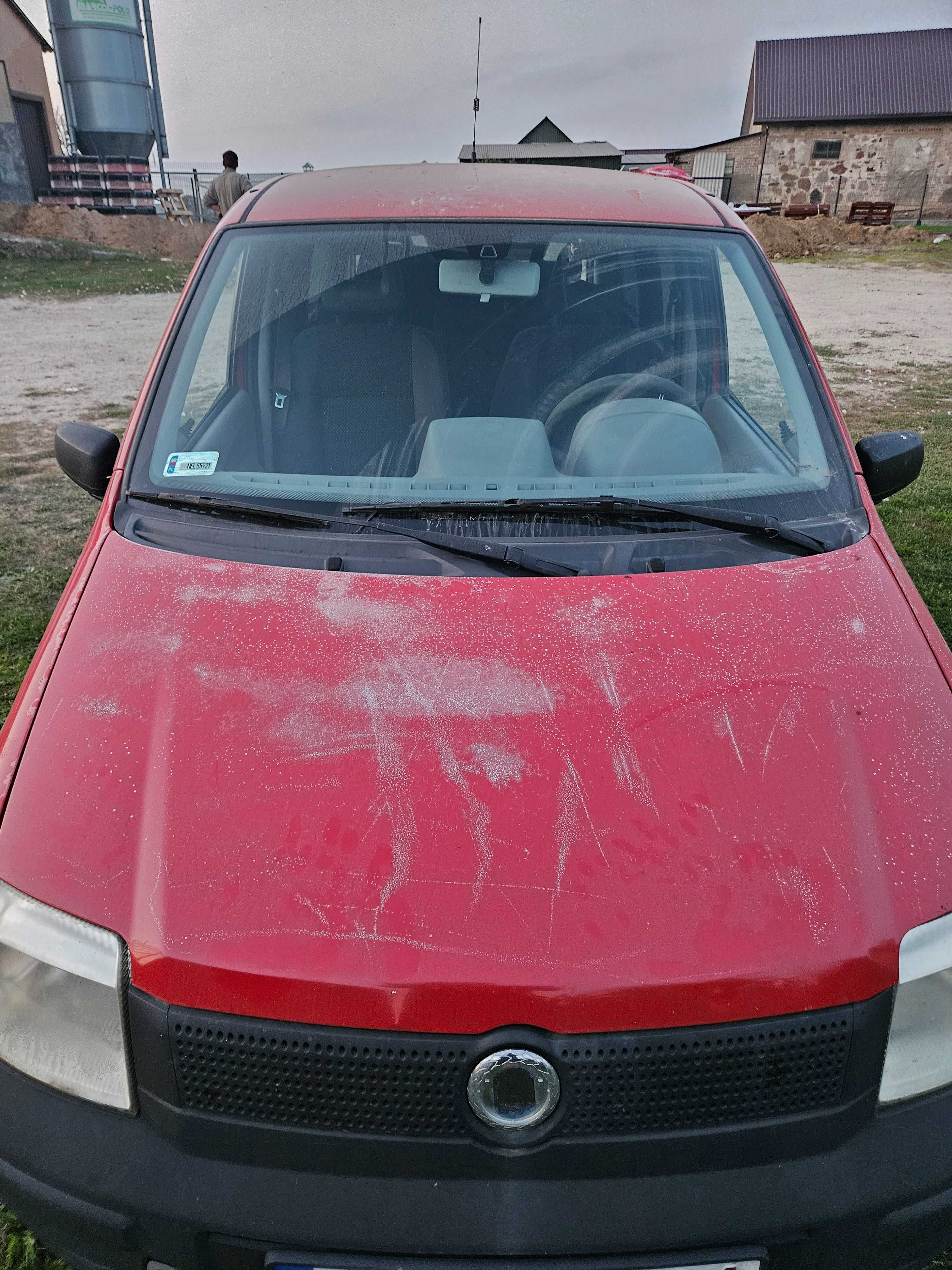 Fiat Panda czerwona strzała