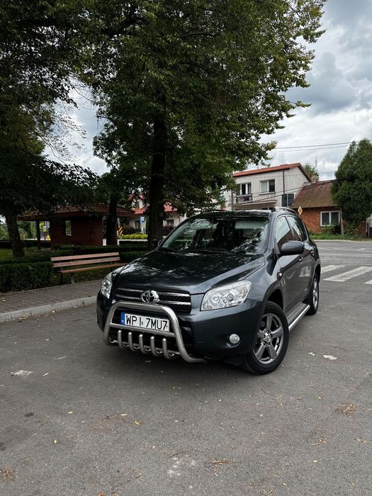 Toyota RAV4 Sprzedam RAV4!  Drugi właściciel! Cena do negocjacji!