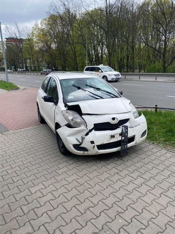 Toyota Yaris 1.4 D4D uszkodzony