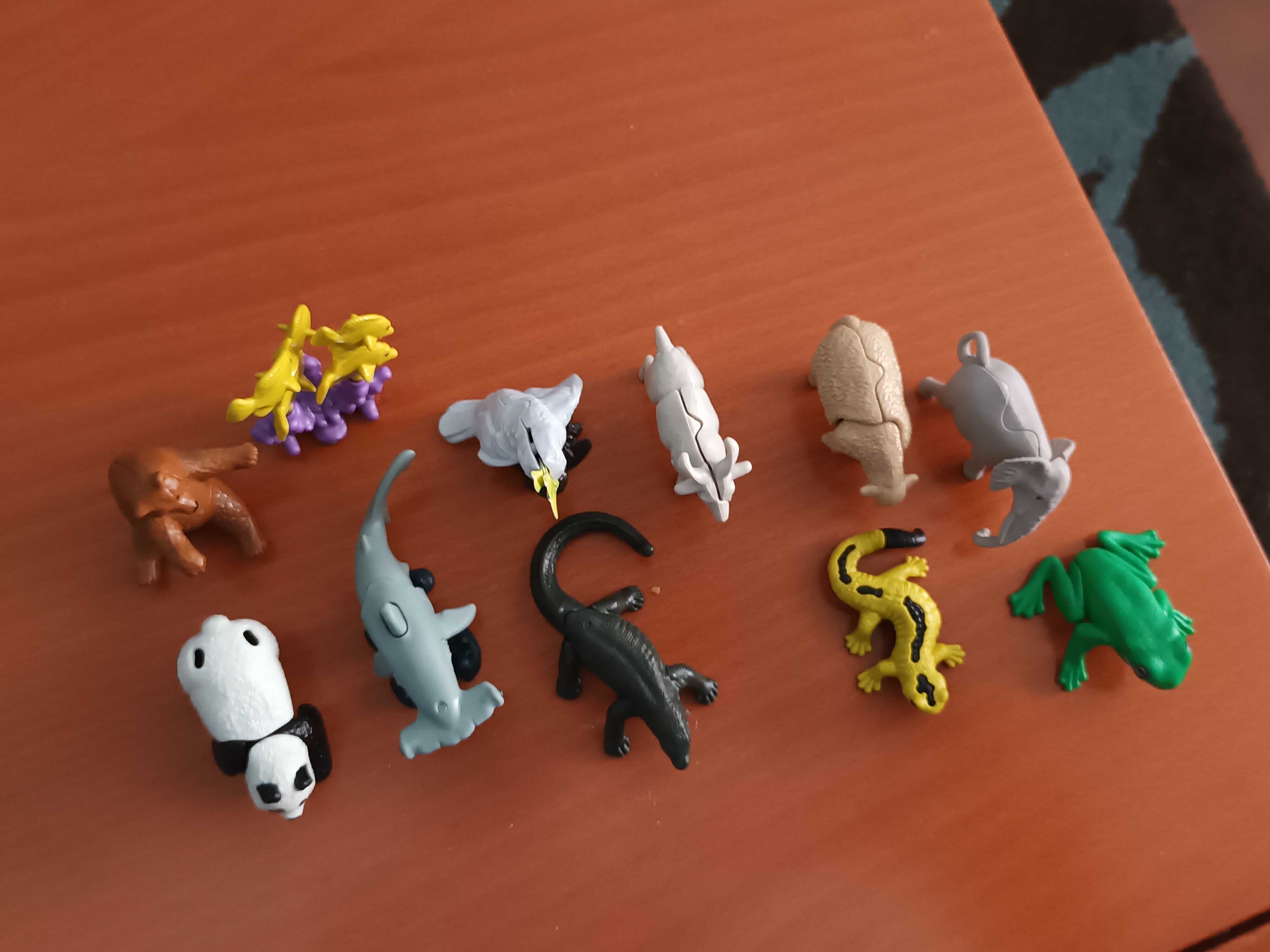 Kinder natoons 2023 e Harry Poter 2024 e Jurassik world funko pop