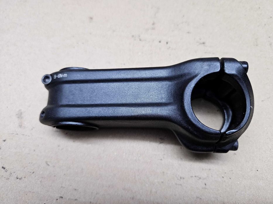 Porta cargas, guiadores e outro material de bicicleta