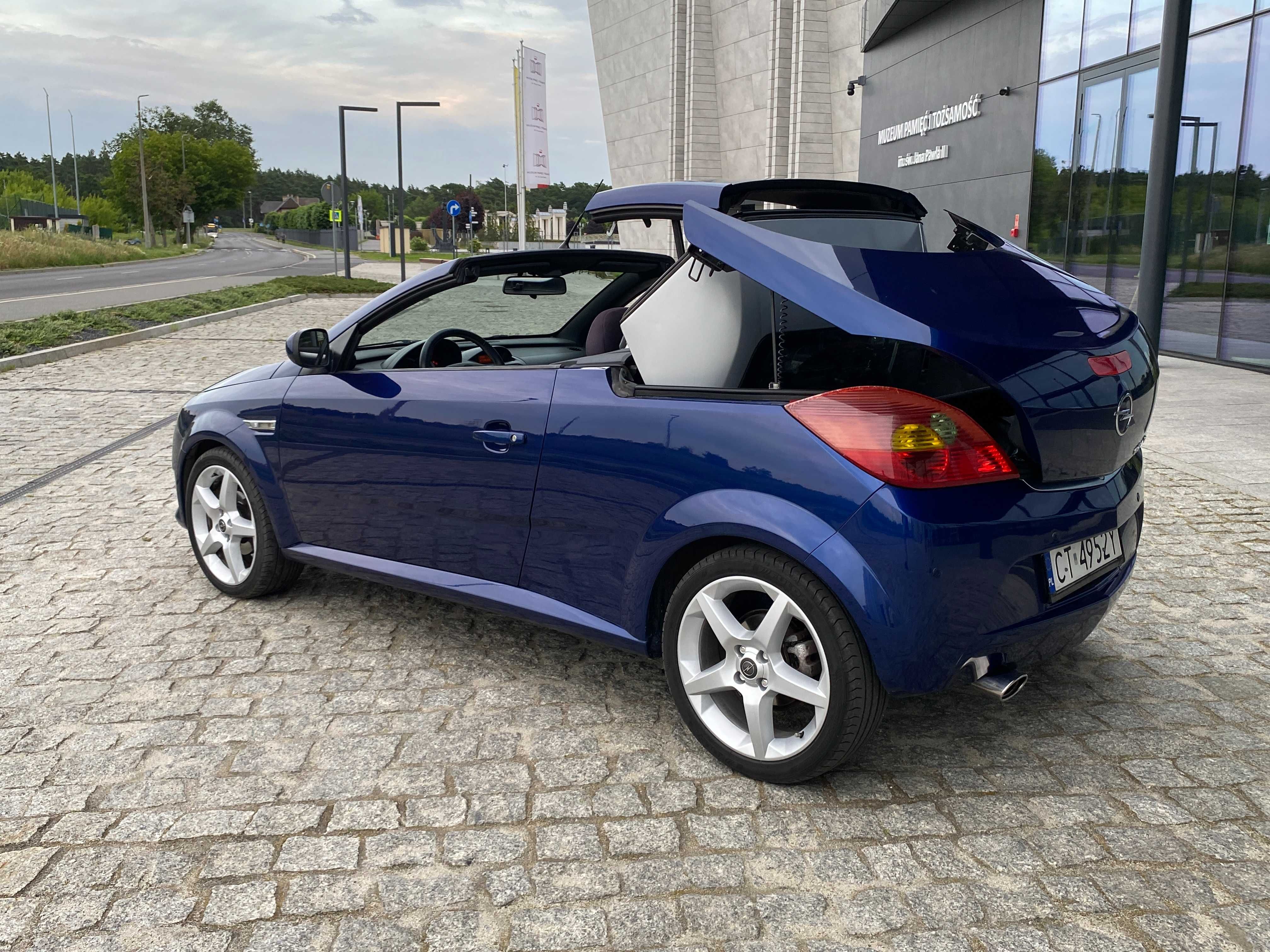 Opel Tigra Twin Top 1.8 Sport  Kabriolet / Toruń
