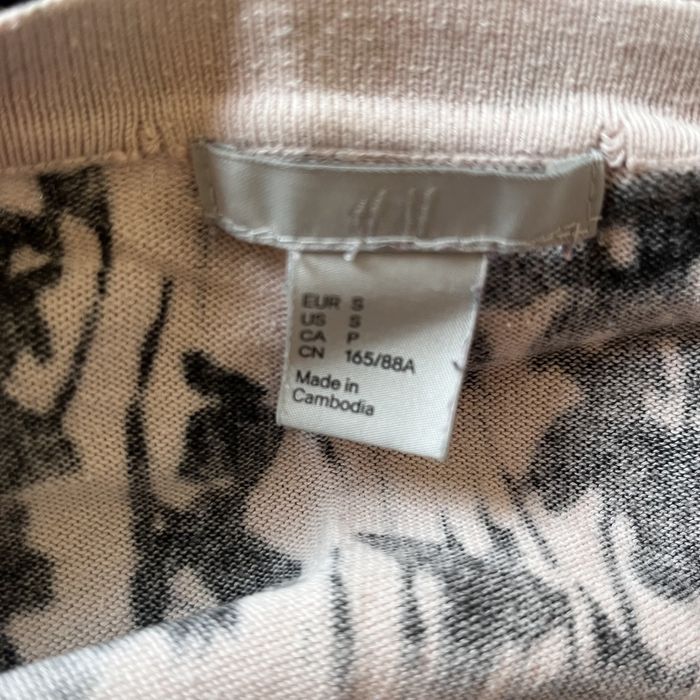 Sweterek narzutka kardigram brudny róż czarny wzorek H&M wzorzasty