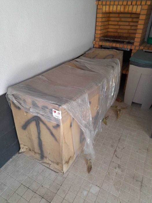 Vidro Frontal Hummer H2, novo Selado em Caixa.