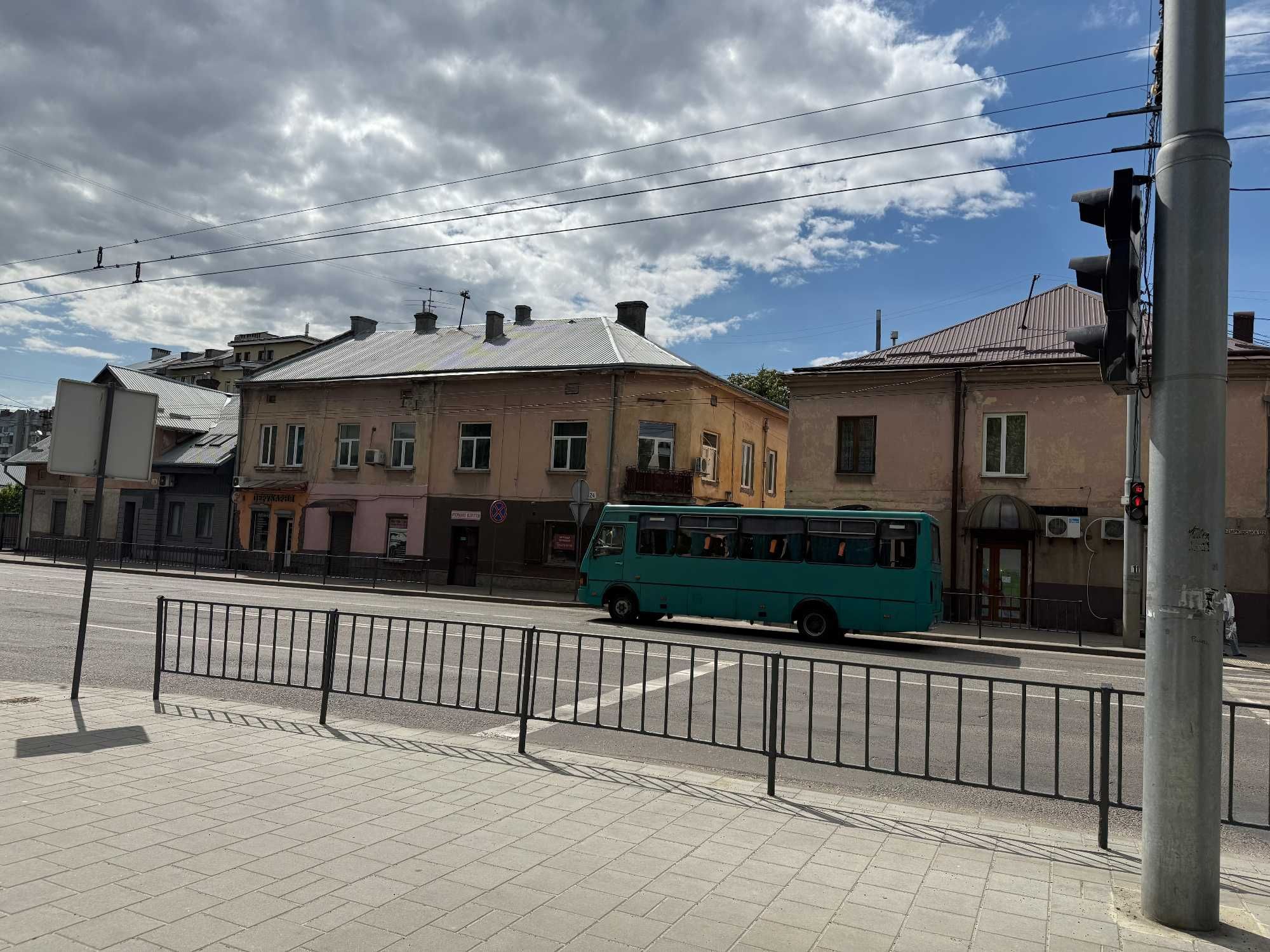 Продаж комерційного приміщення, вул. Кульпарківська, 34m², 1пов.,фасад