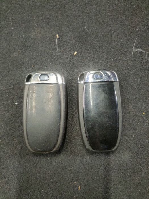 Audi A4 B8 A5 A6 C7 A8 B6 B7 A3 8P kluczyk pilot kluczyki stacyjka