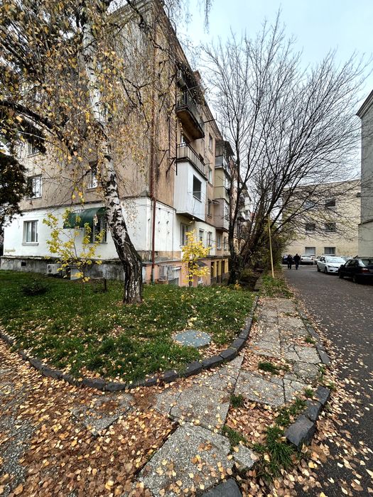 Продам приміщення під комерцію у центрі