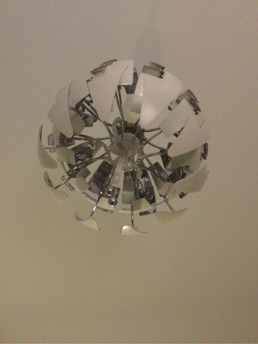 Lampa wisząca, żyrandol IKEA PS 2014 biało srebrna kula średnia