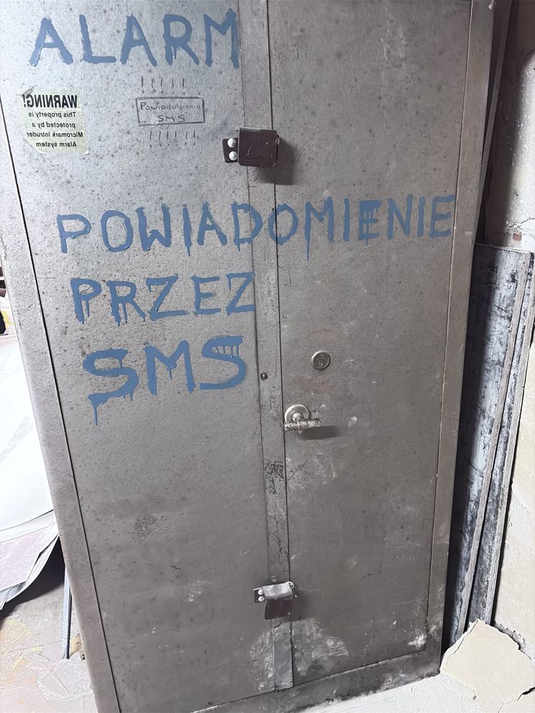 Szafa pancerna zamek ryglowany