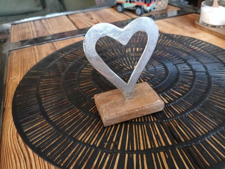 ozdoba serce prezent drewno metal dekoracja figurka