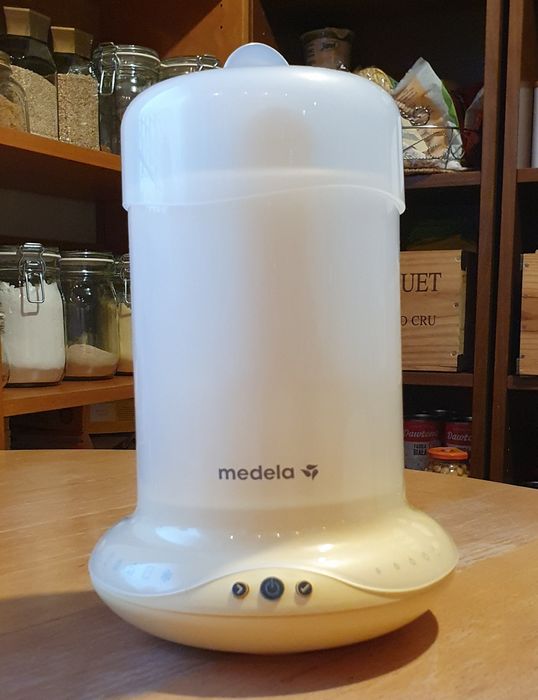 Podgrzewacz do butelek Medela B-Well - jak nowy