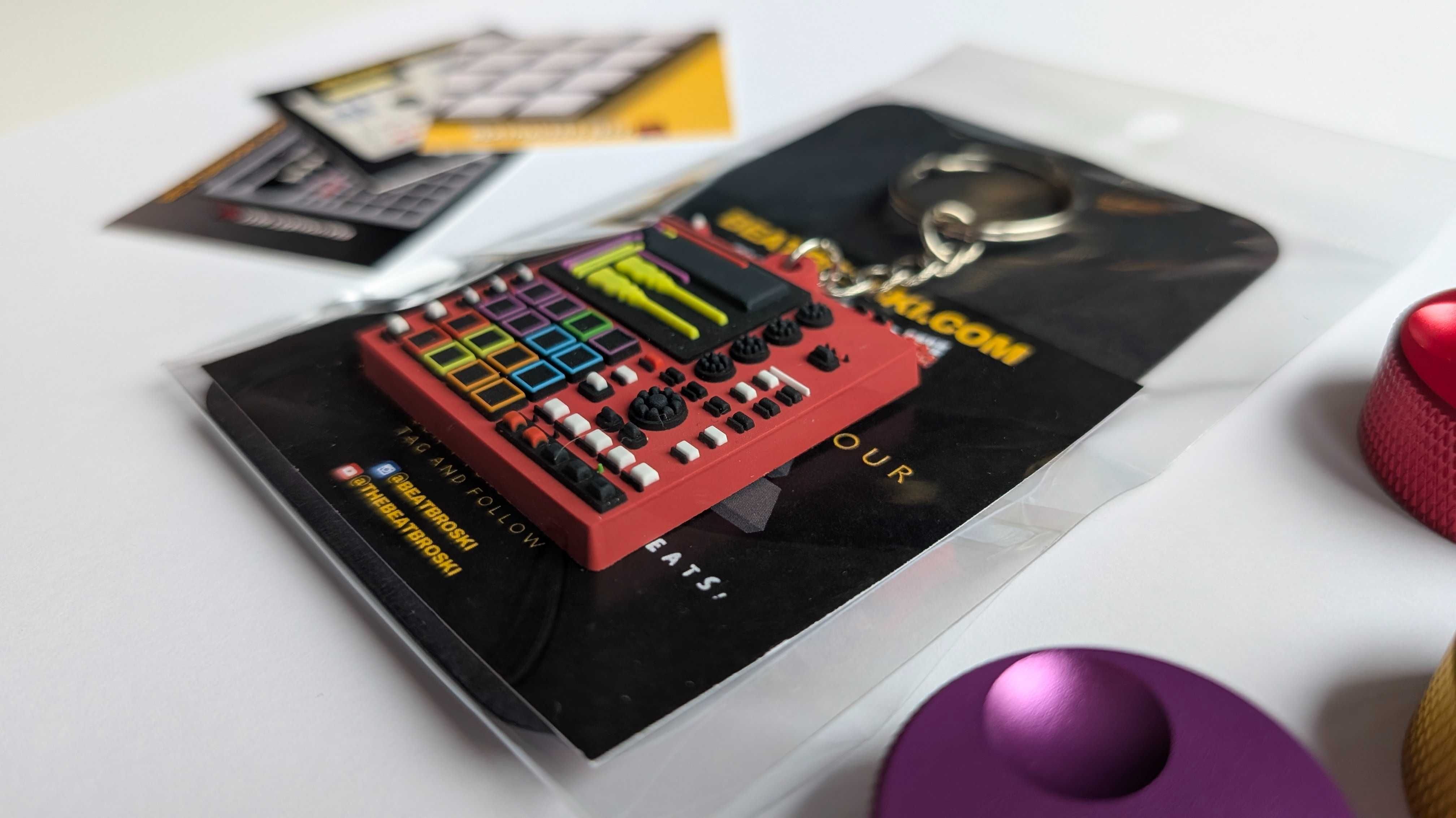 MPC ONE+ KEYCHAIN BRELOK AKAI piękne detale idealny na prezent 3d