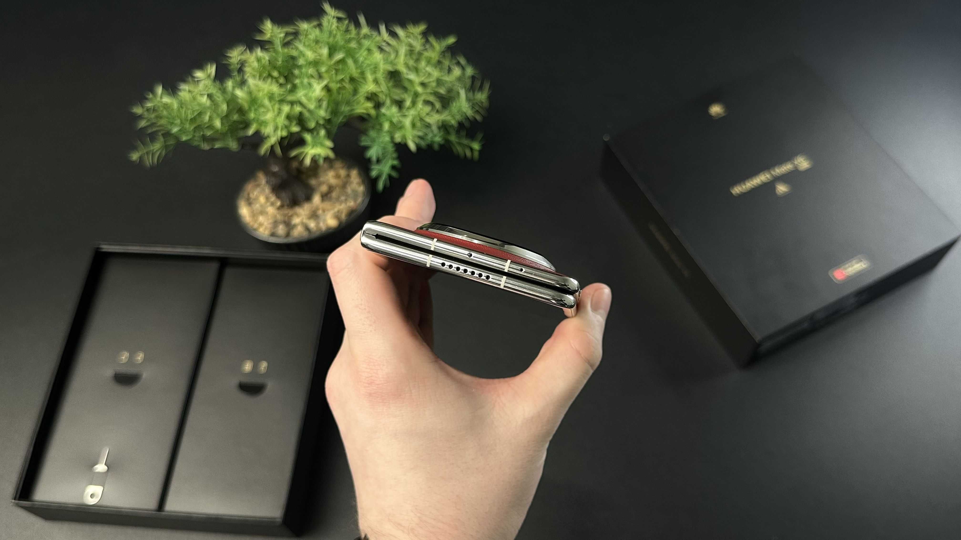Оплата частинами 0% Huawei Mate X6 12/512GB Red Гарантія Trade In