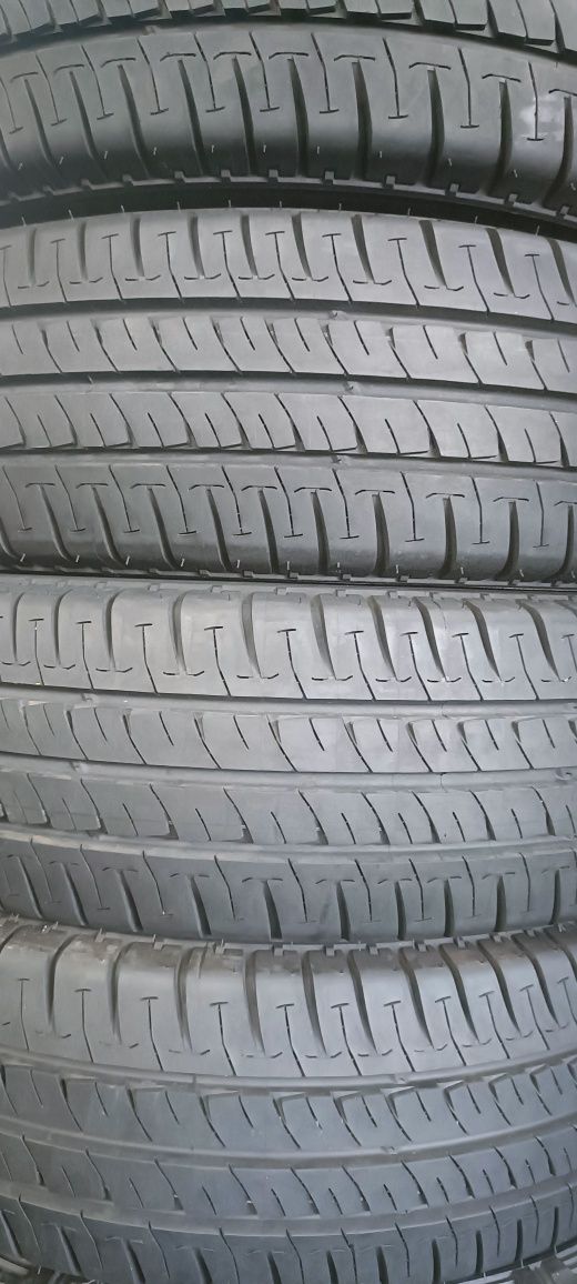 Pneus  225/75/16C (camping e carga)