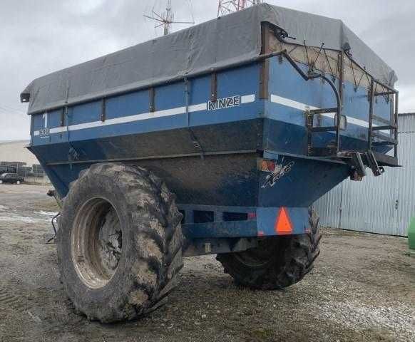 Бункер-перенавантажувач KINZE 640