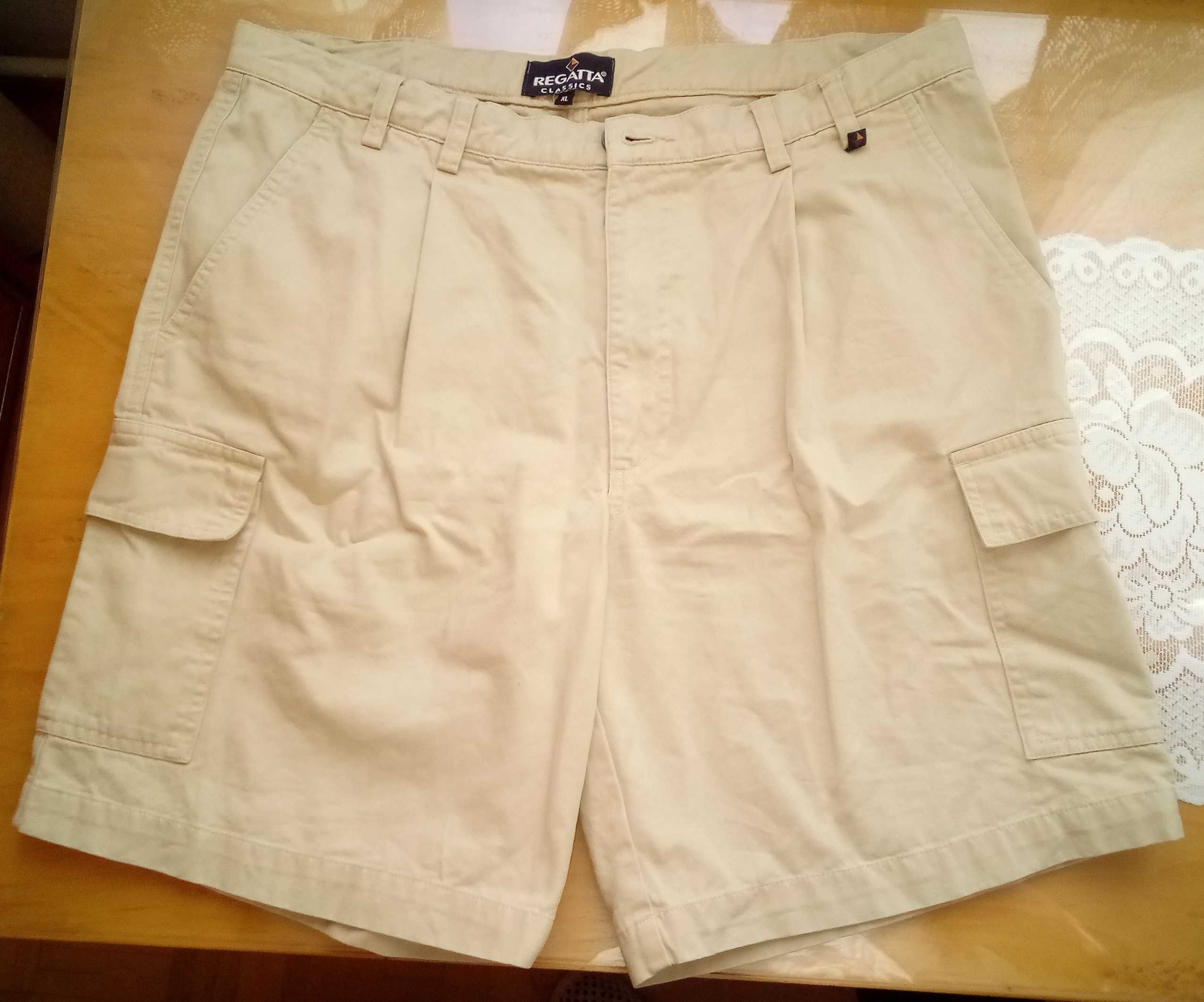 Spodnie krótkie, szorty, beż, Regatta, bawełna, klasyczny krój, r. XL