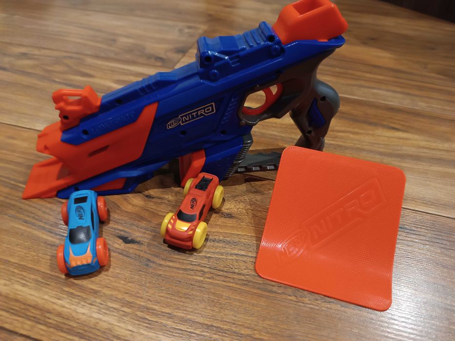 Nerf wyrzutnia samochodów