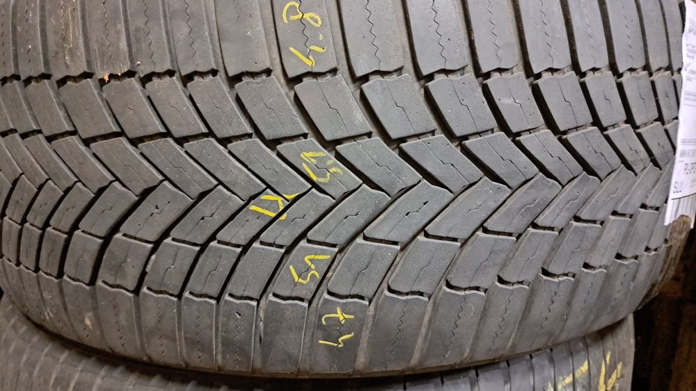 Opony całoroczne Bridgestone 4 sztuki

Weather Control A005 EVO

215/5