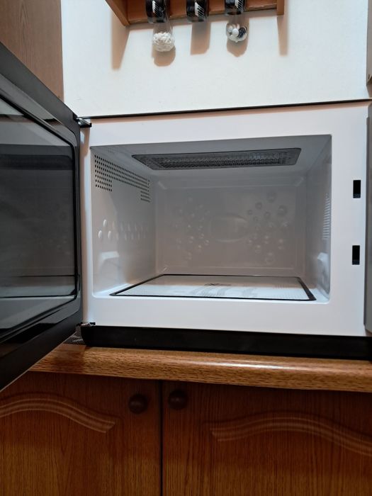 Мікрохвильовка Panasonic