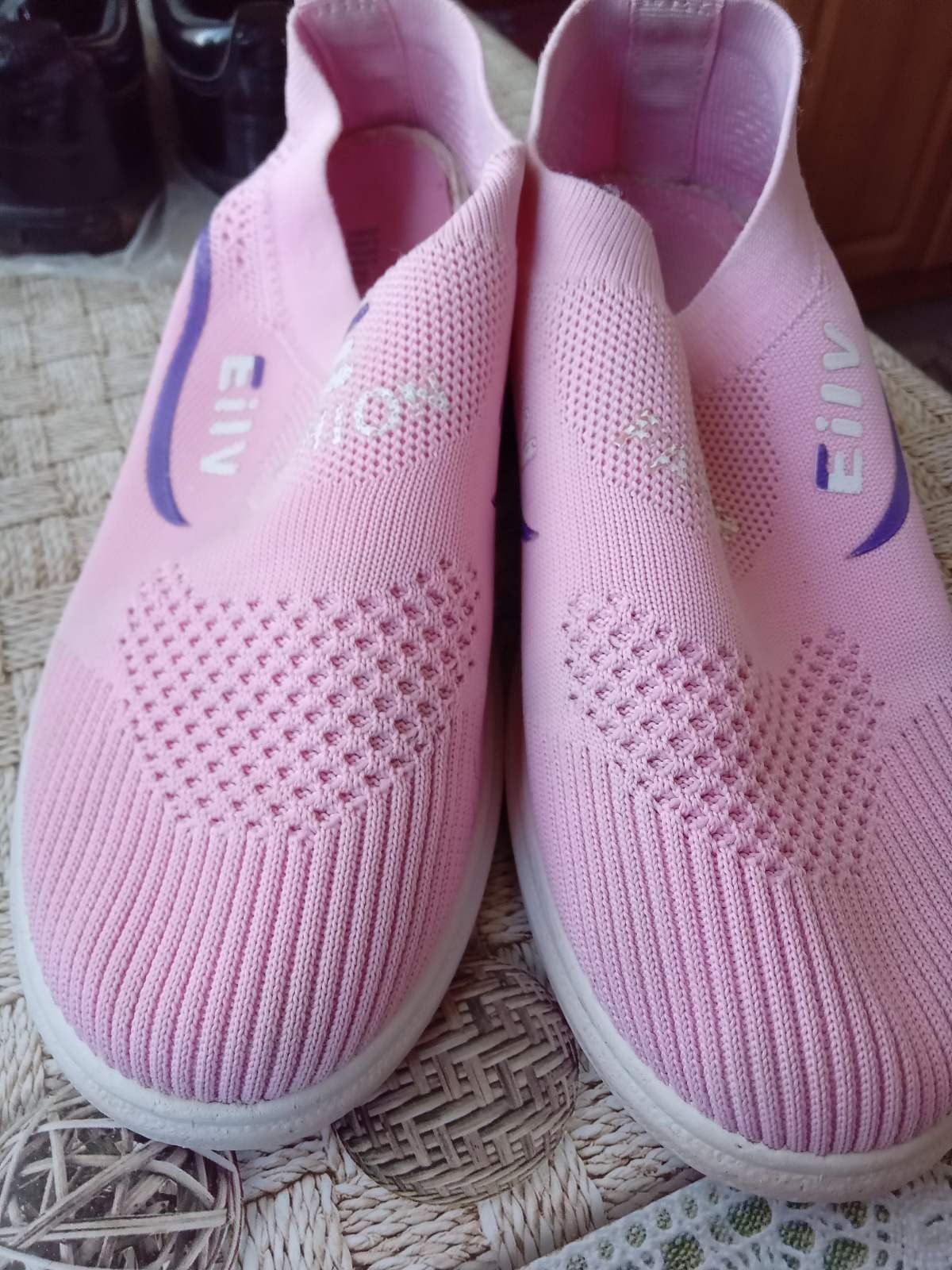 Обувь для девочки.