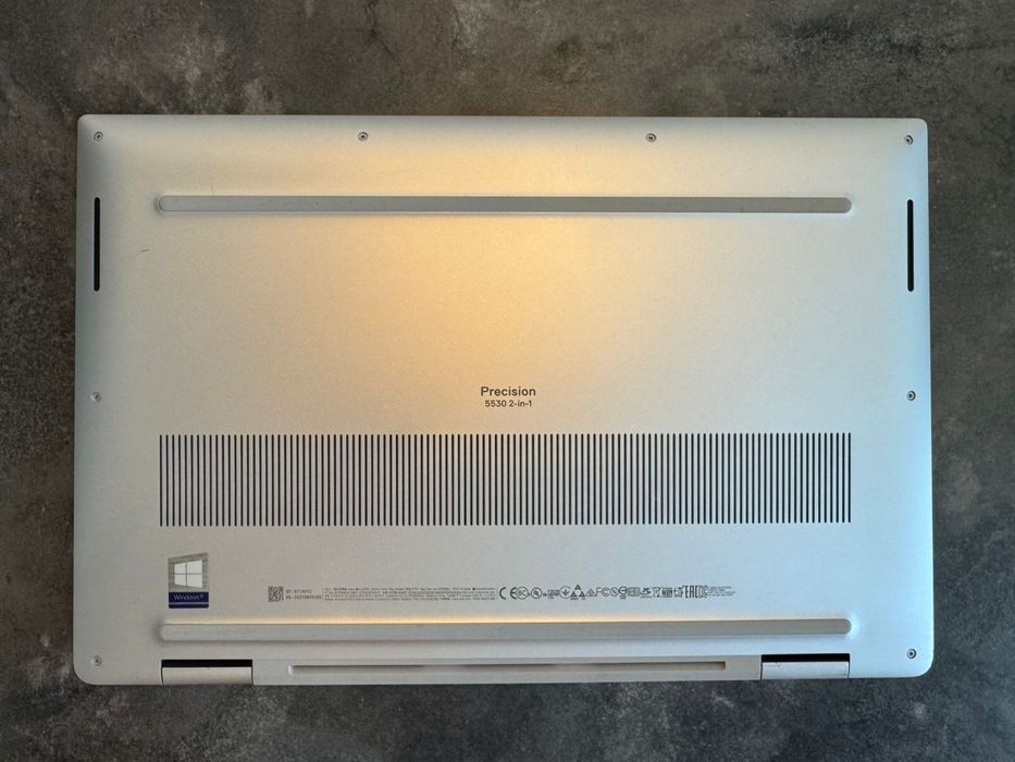 DELL Precision 5530 2 in 1
