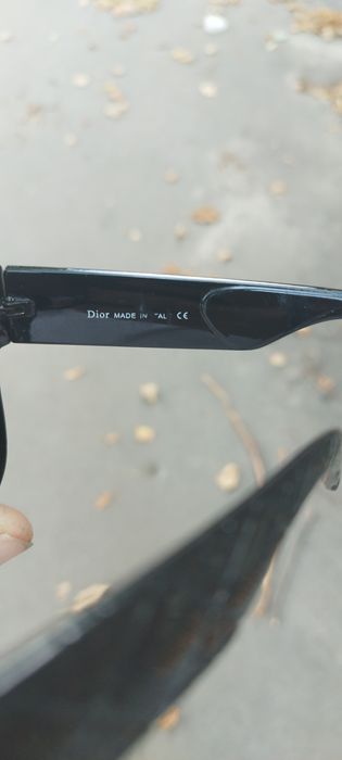 РЕАЛЬНОМУ  ПОКУПАТЕлю  уступлю Прода солнце защитные оригинальные Женс