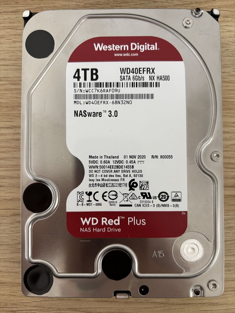 Жорсткий диск Western Digital WD40EFRX 4Tb NASware 3.0