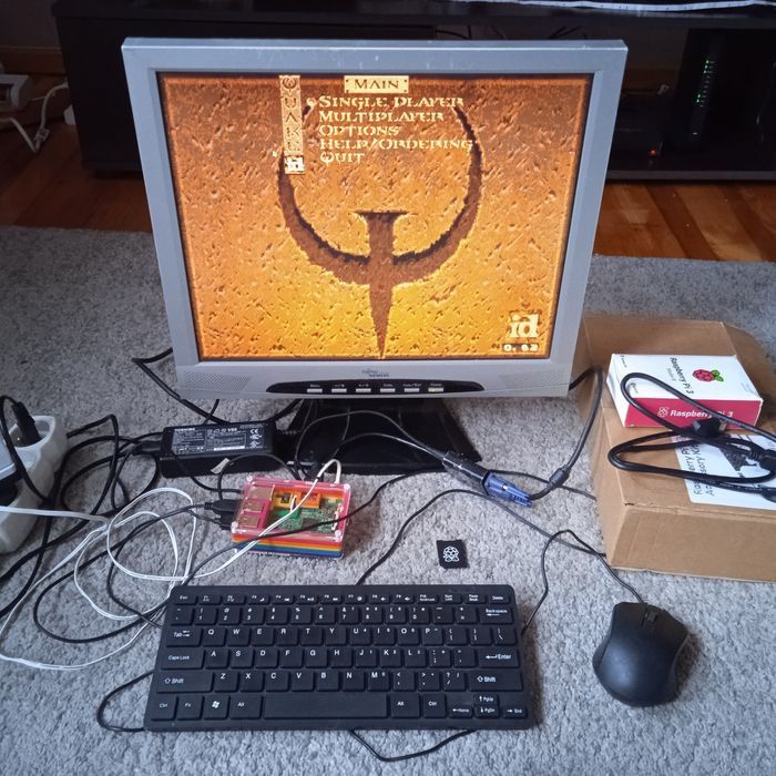 Zestaw Arcade Raspberry Pi + 64GB Pad