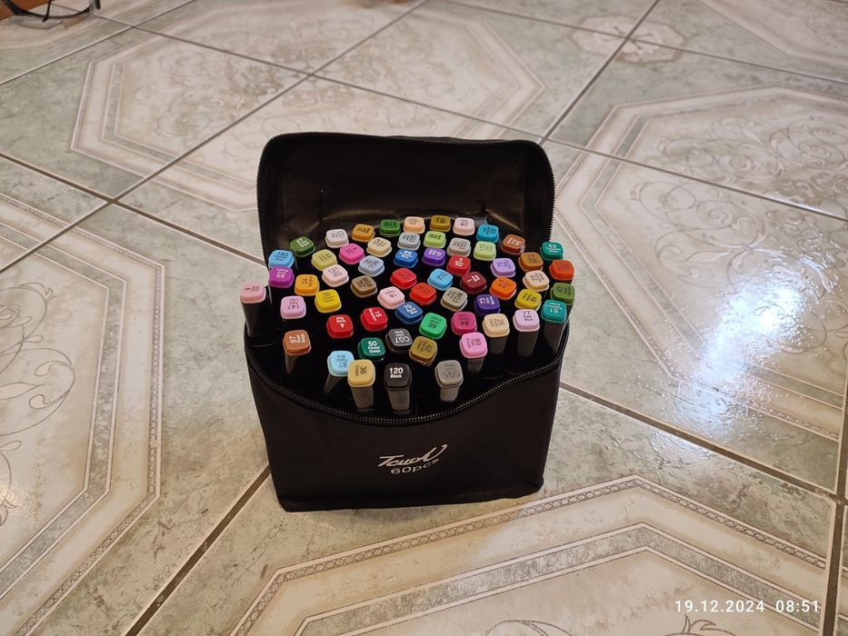 Nowy zestaw 60 markerów dwustronnych