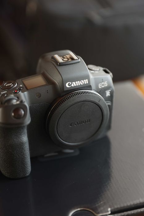 Продам Canon r в ідеальному стані
