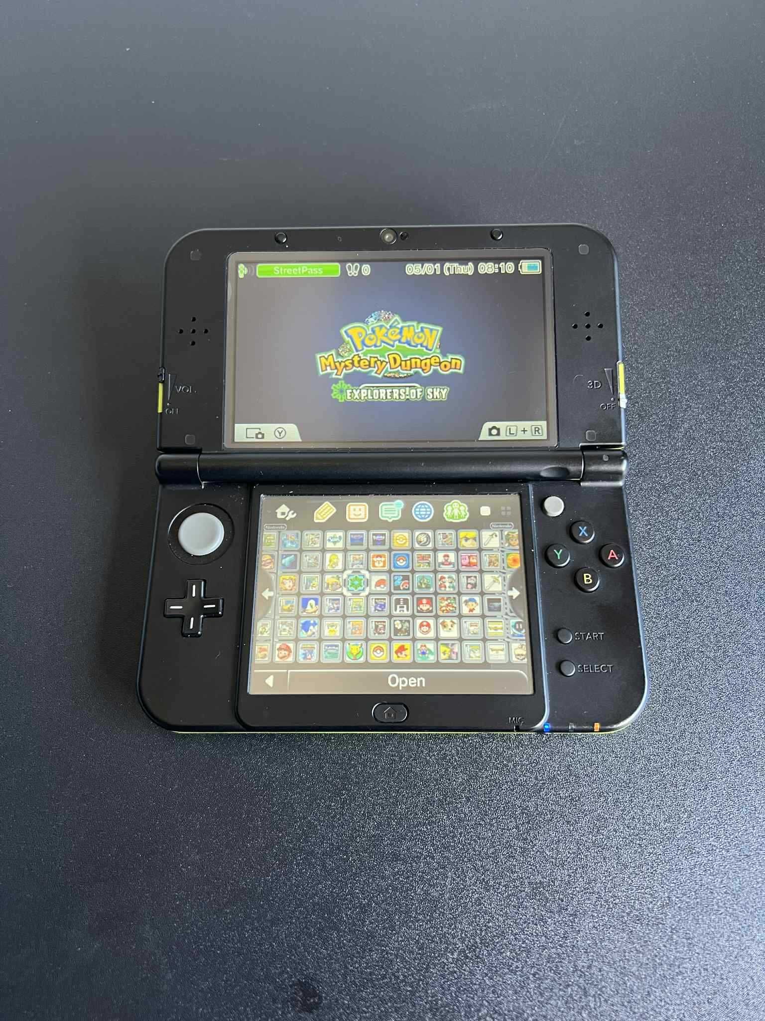 New Nintendo 3DS XL Preta/Verde Dual IPS com 100+ Jogos