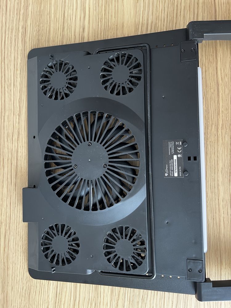 Podkładka chłodząca pod laptopa Genesis