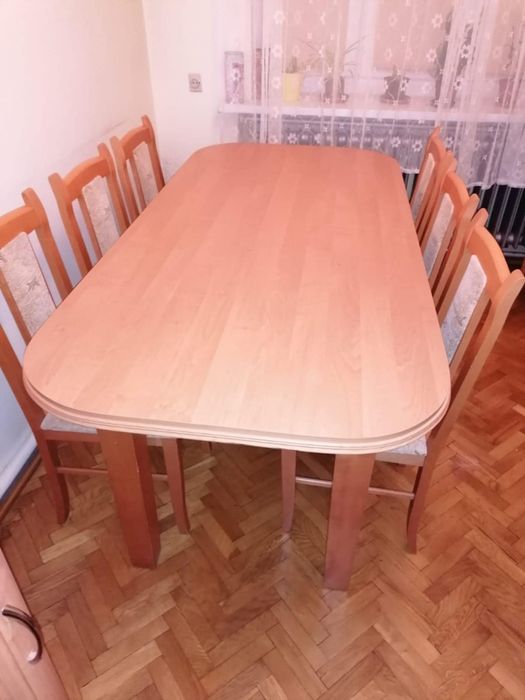 Sprzedam zestaw: stół + 6 krzeseł