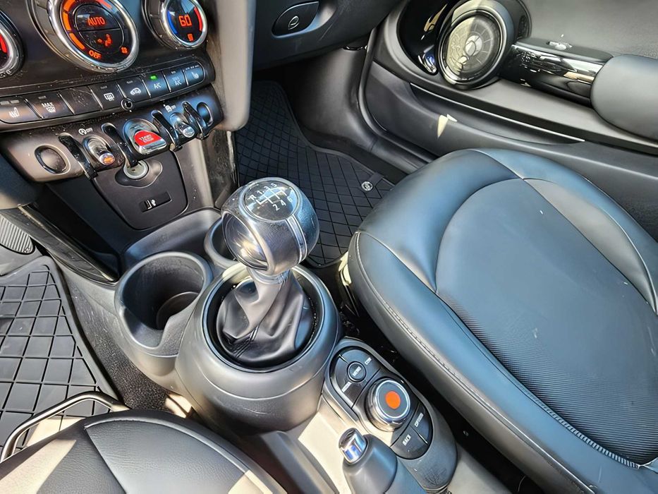 MINI Cooper      2019