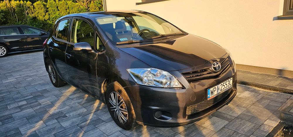 Toyota Auris Toyota Auris 1,3 benzyna + LPG