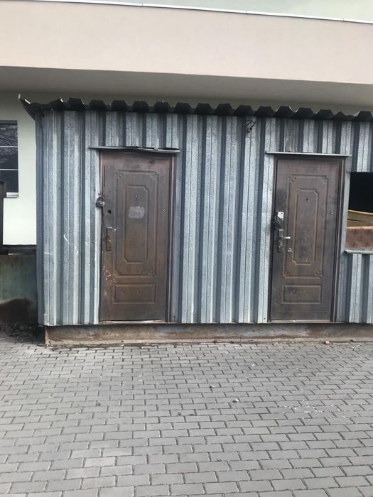 Терміново продам металеві вагончики.