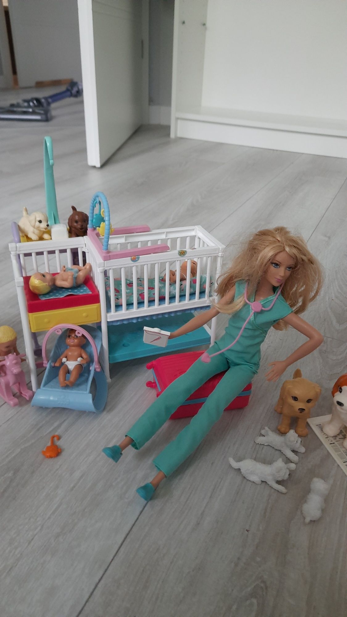 Barbie GHL93 - Kamper 3 w 1 Super Przygoda są akcesoria