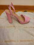 Sandalias com compensação