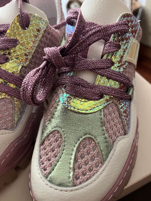 Sapatilhas MLV todas em pele