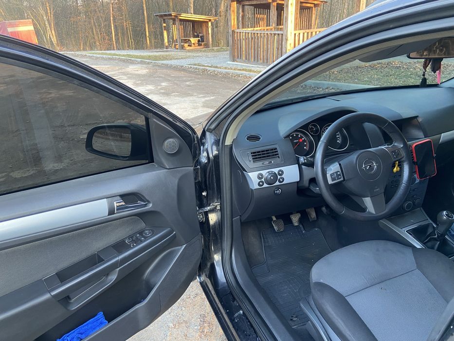 Продам opel astra h