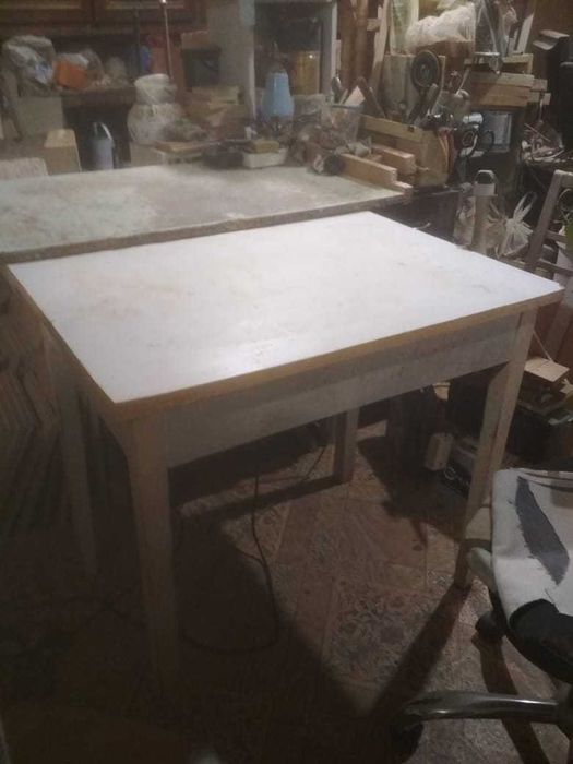 Стол кухонный работной