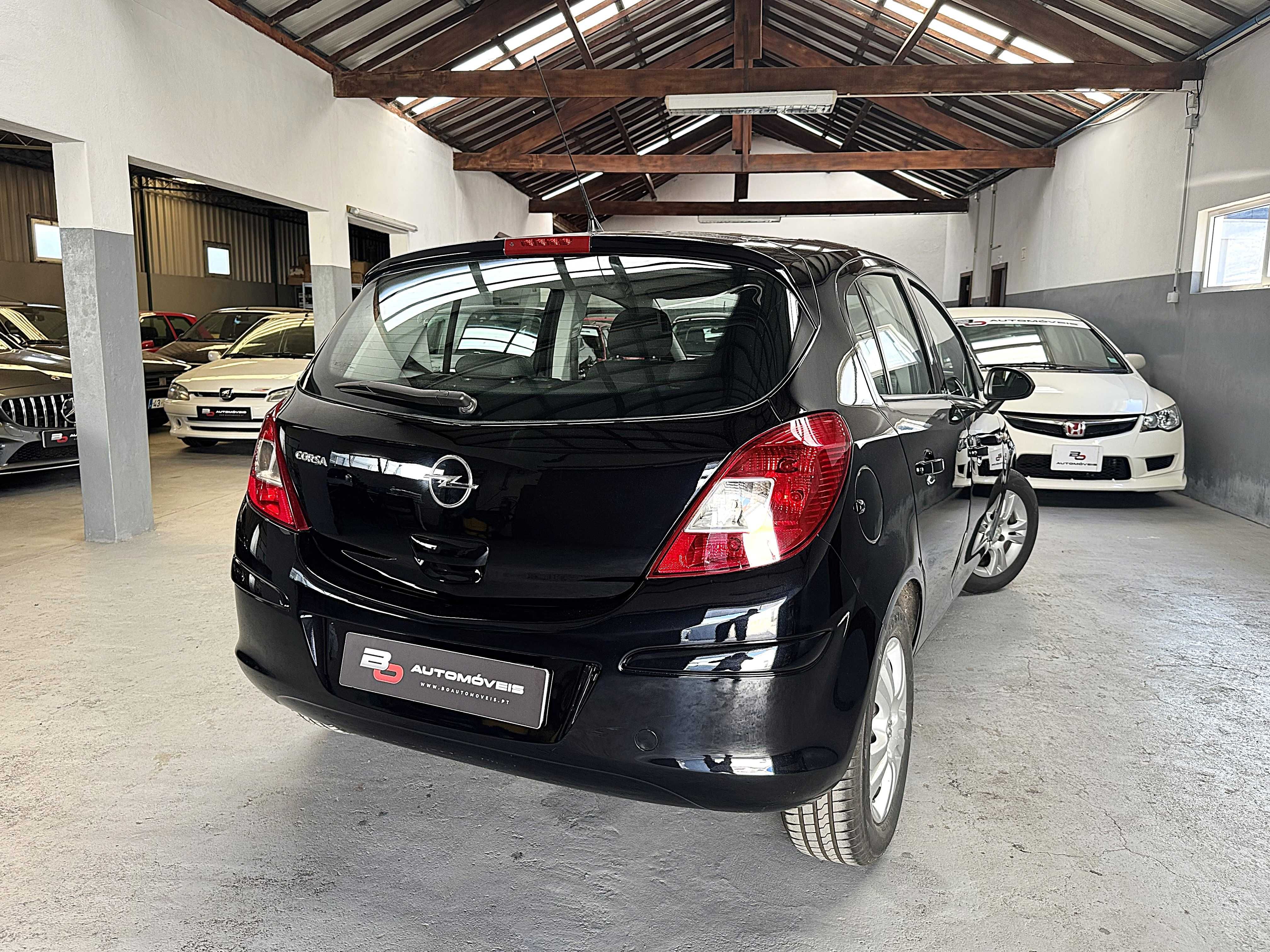 Opel Corsa D 1.2 A/C Poucos Km C/Novo