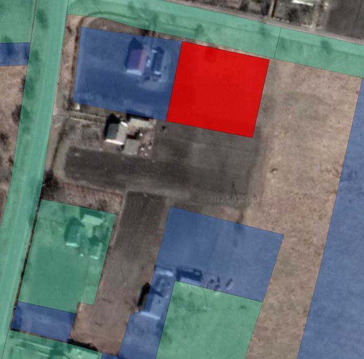 Продаж землі в мальовничій місцевості.  23 сот.  7 км до міста.