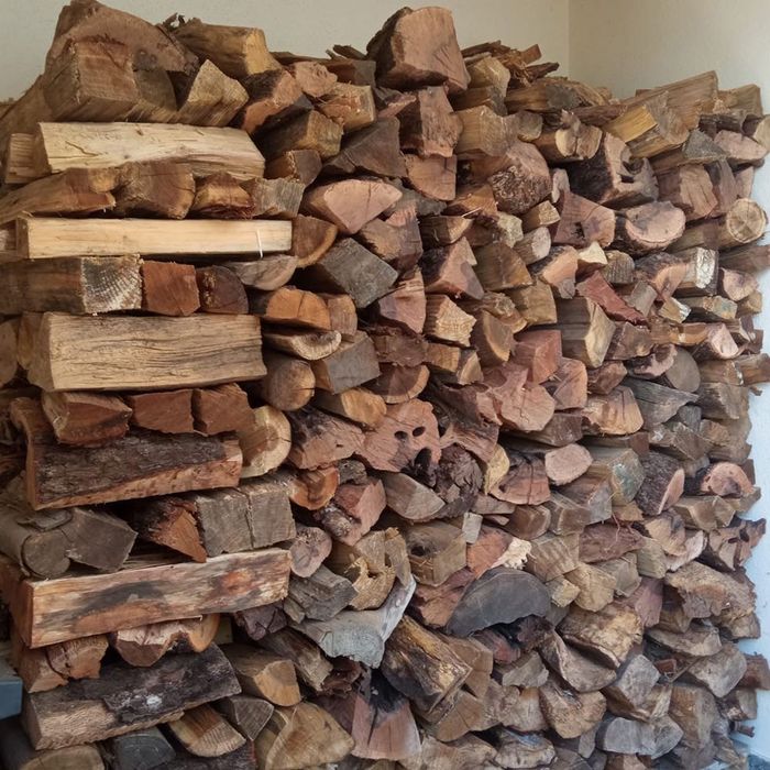 Lenha seca e com qualidade