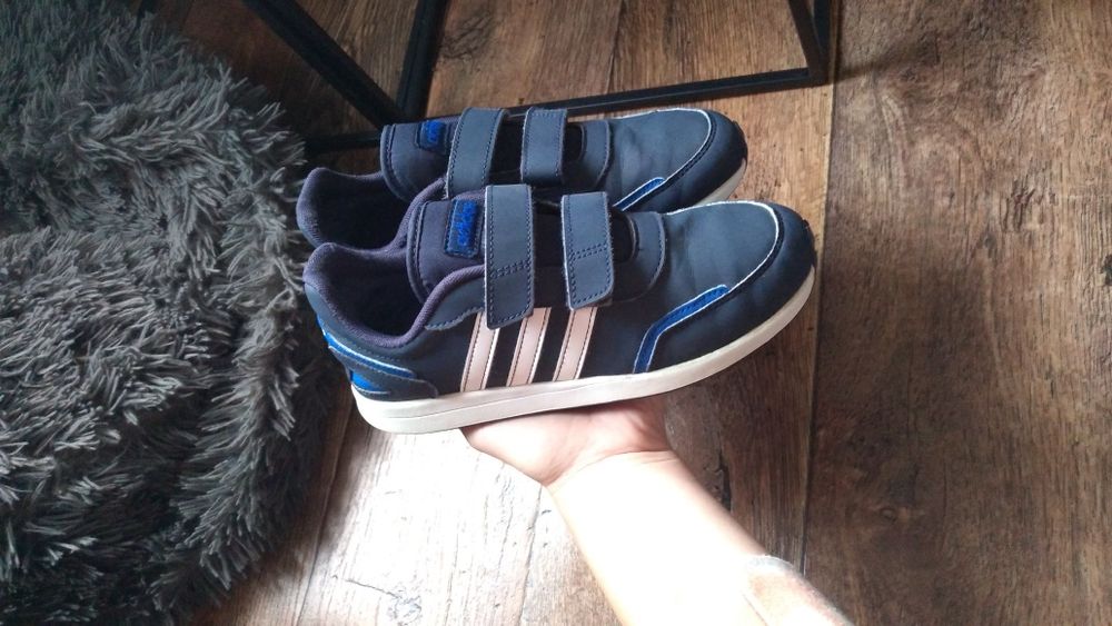 Buty z adidasa rozmiar 34