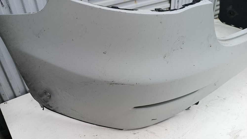 Vendo parachoque de trás Mercedes GLC C253 AMG ano 2014/16