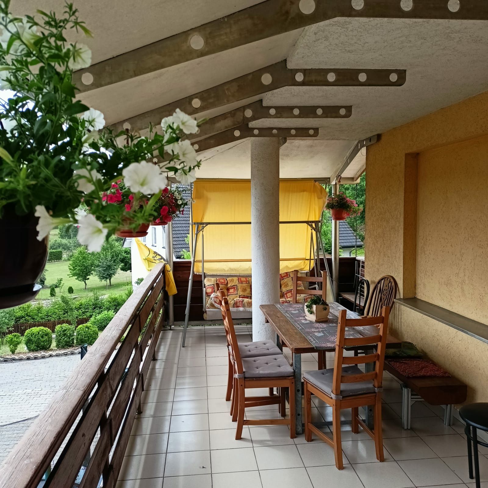 Caloroczny Dom.  Imprezy 18 takiUrodziny. Sauna Kominek las.