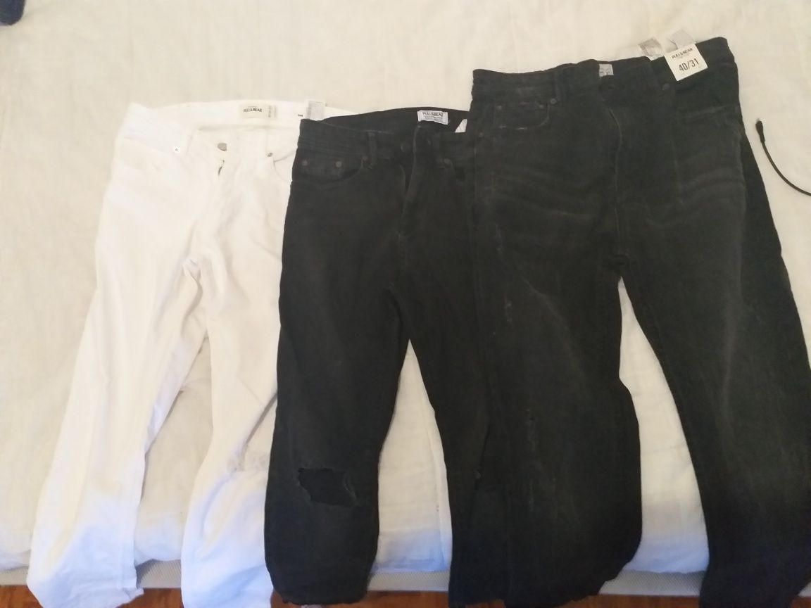 Calças de ganga, casaco de ganga e calça cargo jogger da pull&bear