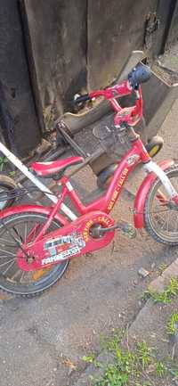 Sprzedam rowerek czerwony