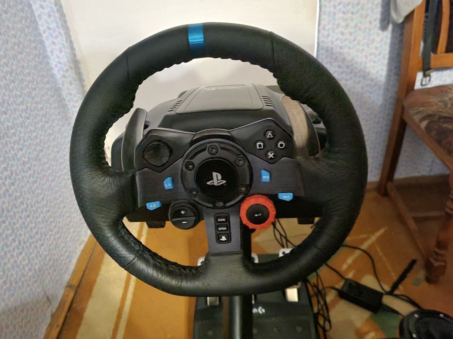 Ігрове кермо Logitek G920 з кпп та кріслом